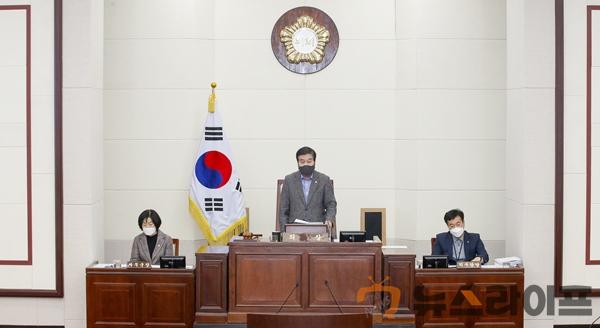 구미시의회 안주찬 의장2.jpg