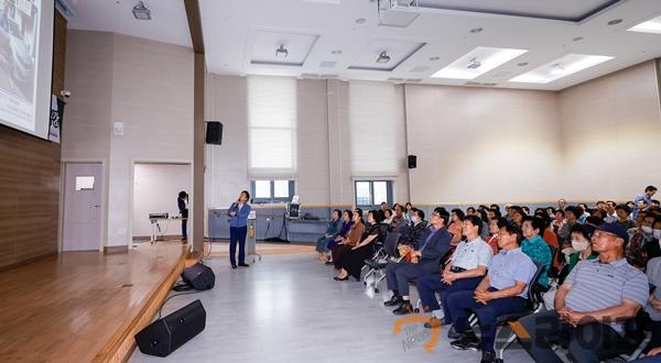 참한별장수대학 군수특강2.jpg