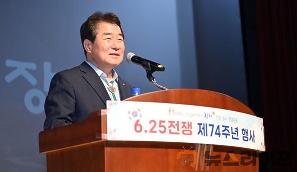 6.25 제74주년 행사(사진4).jpg