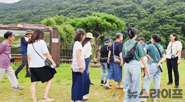 치매환자가족 숲체험 힐링 나들이(2).jpg